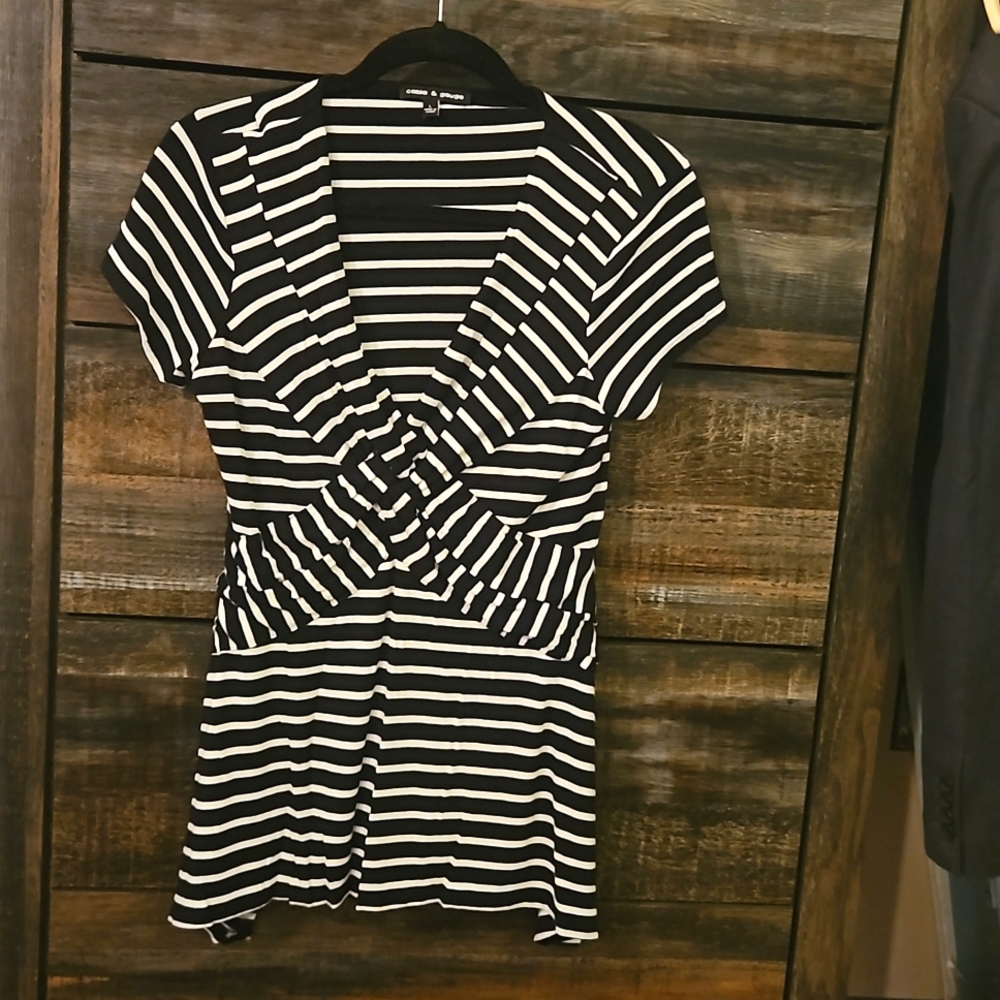 Black & White V-Neck Blouse